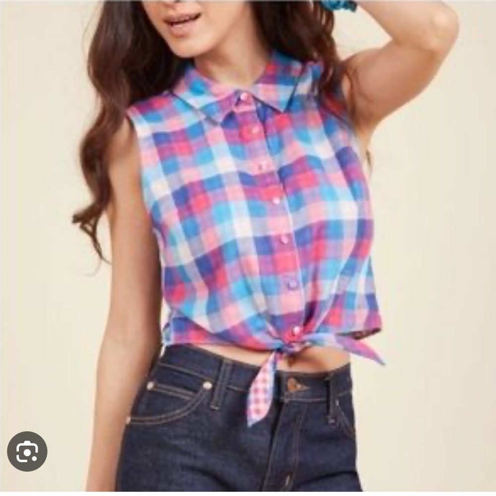 ModCloth Pros and Convertibles Button-Up Top